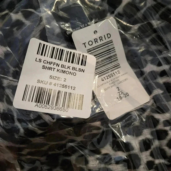 Torrid‎ Sheer Cheetah print Kimono Size 2X - Picture 4 of 6